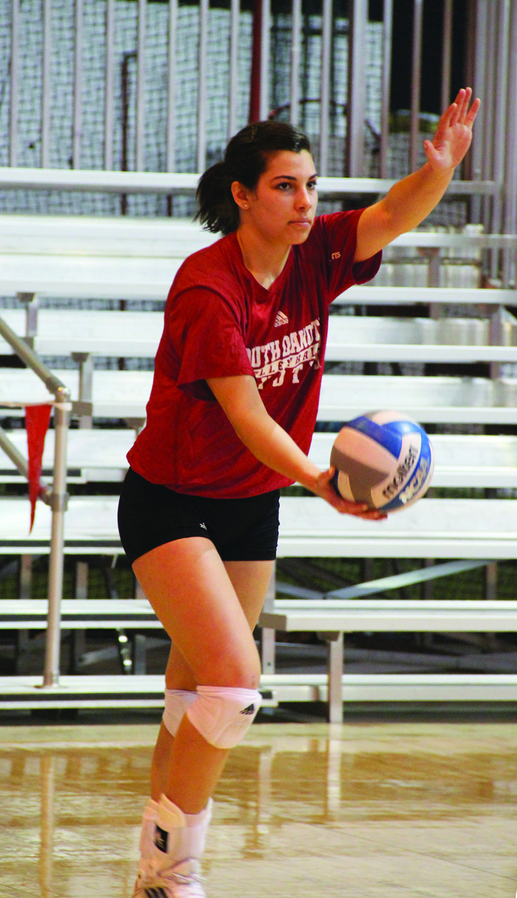 Jessen makes home debut, Coyotes win both matches