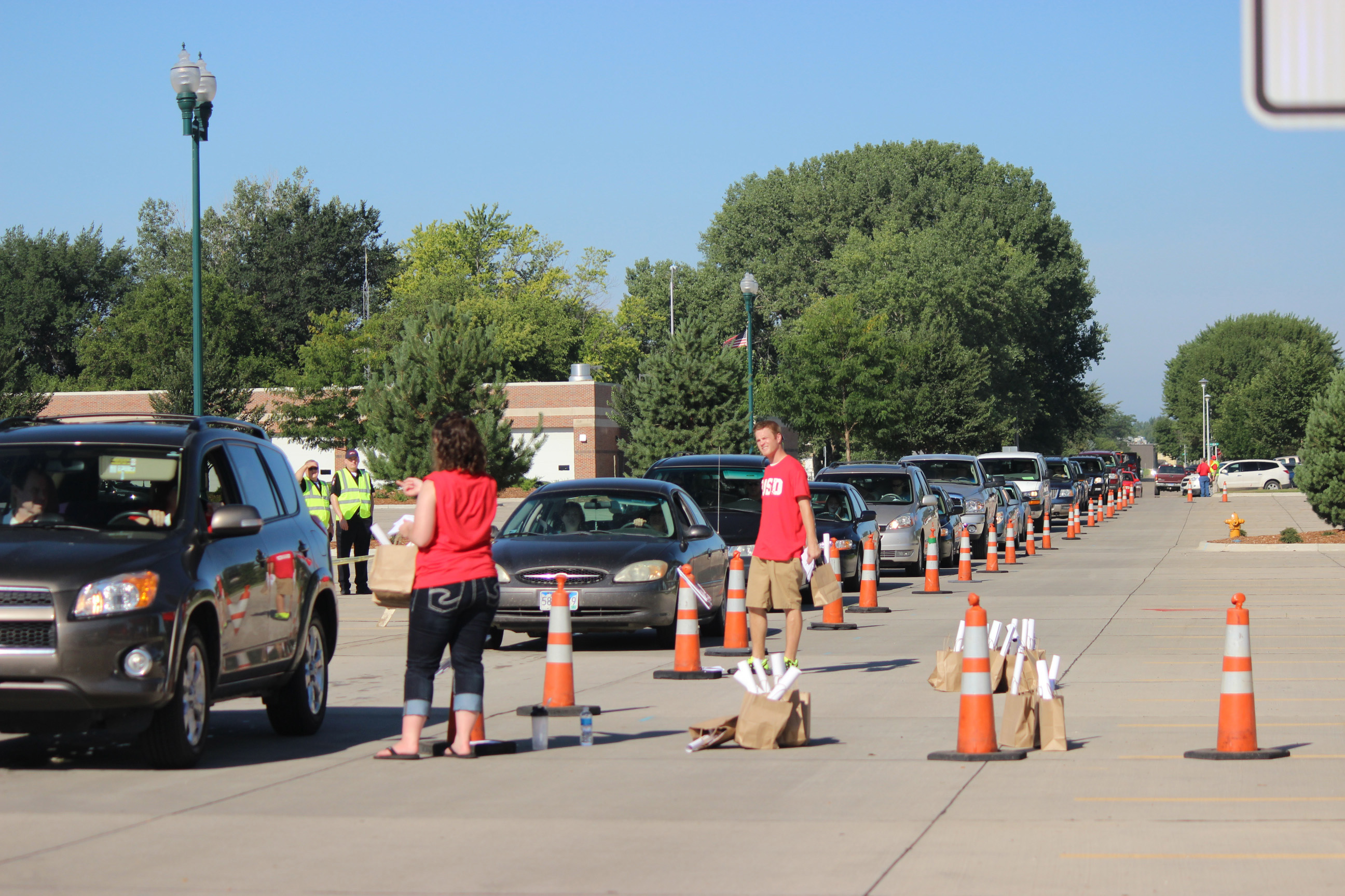 Move-in day 2014: Staff and volunteers greet new and returning students