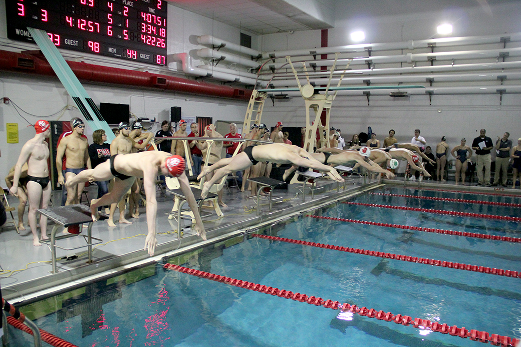 USD swim and dive teams sink to UND