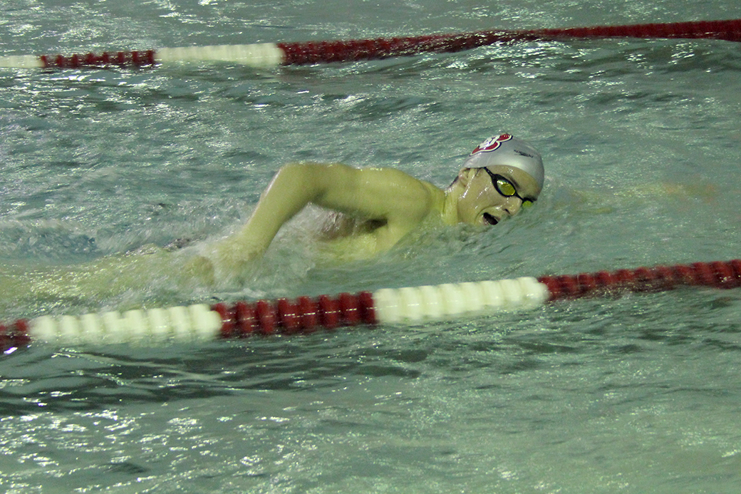 Swim and dive team prepares for conference championships