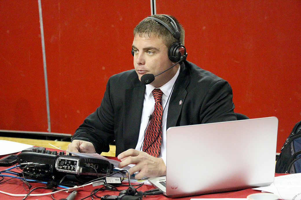 Radio entities give voice to the ‘Yotes