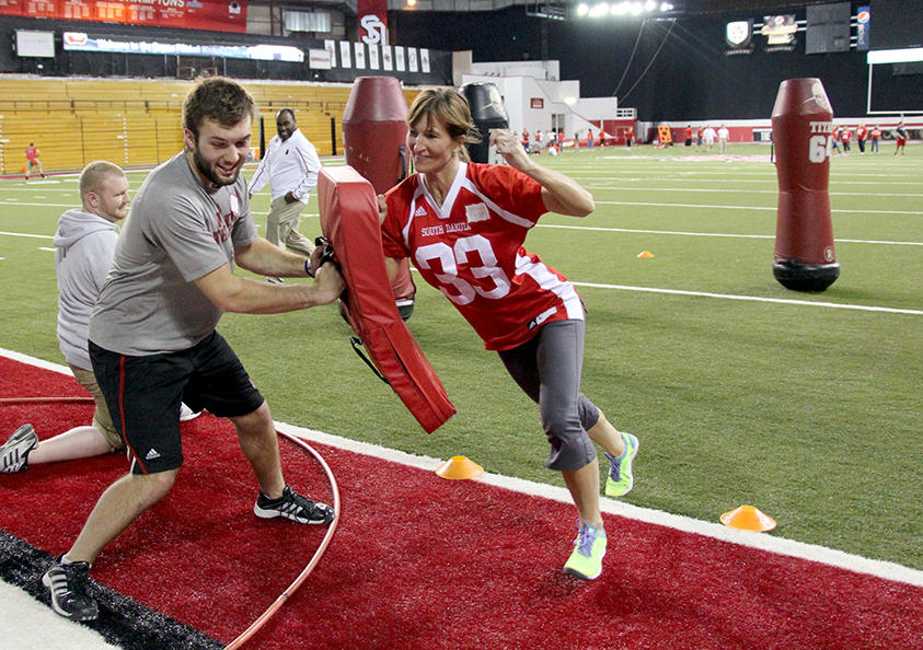 EDITORIAL: Campus football clinic should be more inclusive of all genders