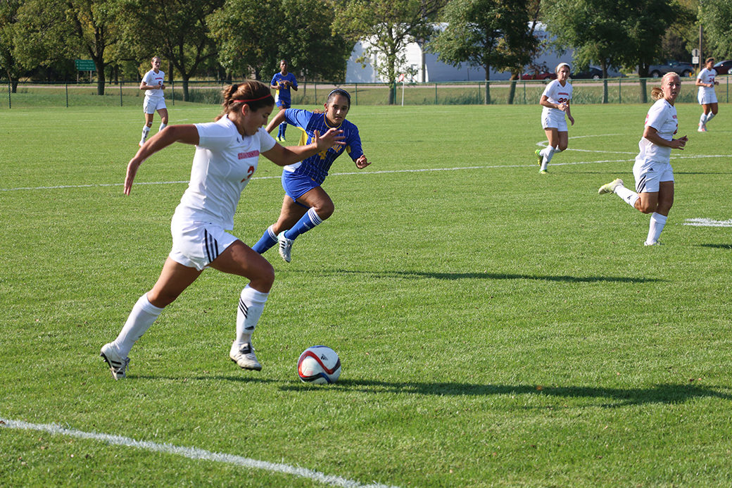 Soccer team stumbles in final non-conference game, turns focus toward D-Days game