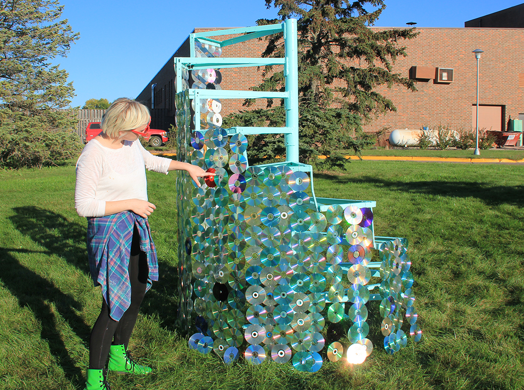 Sculpture class introduces student’s new installation