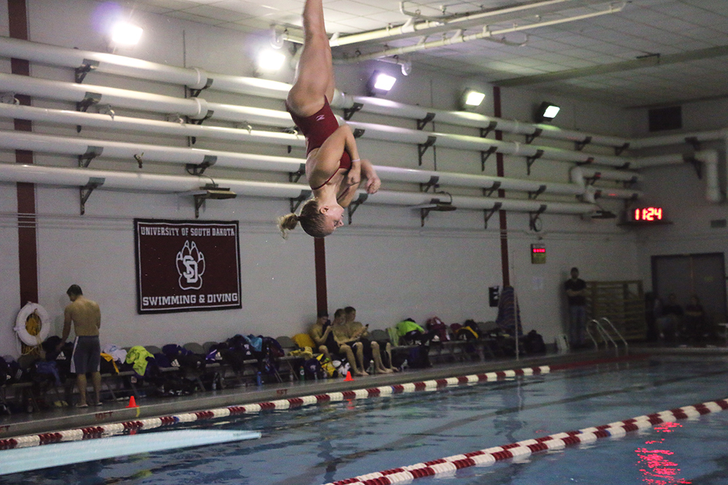 Coyote swim and dive teams take charge in opening weekend
