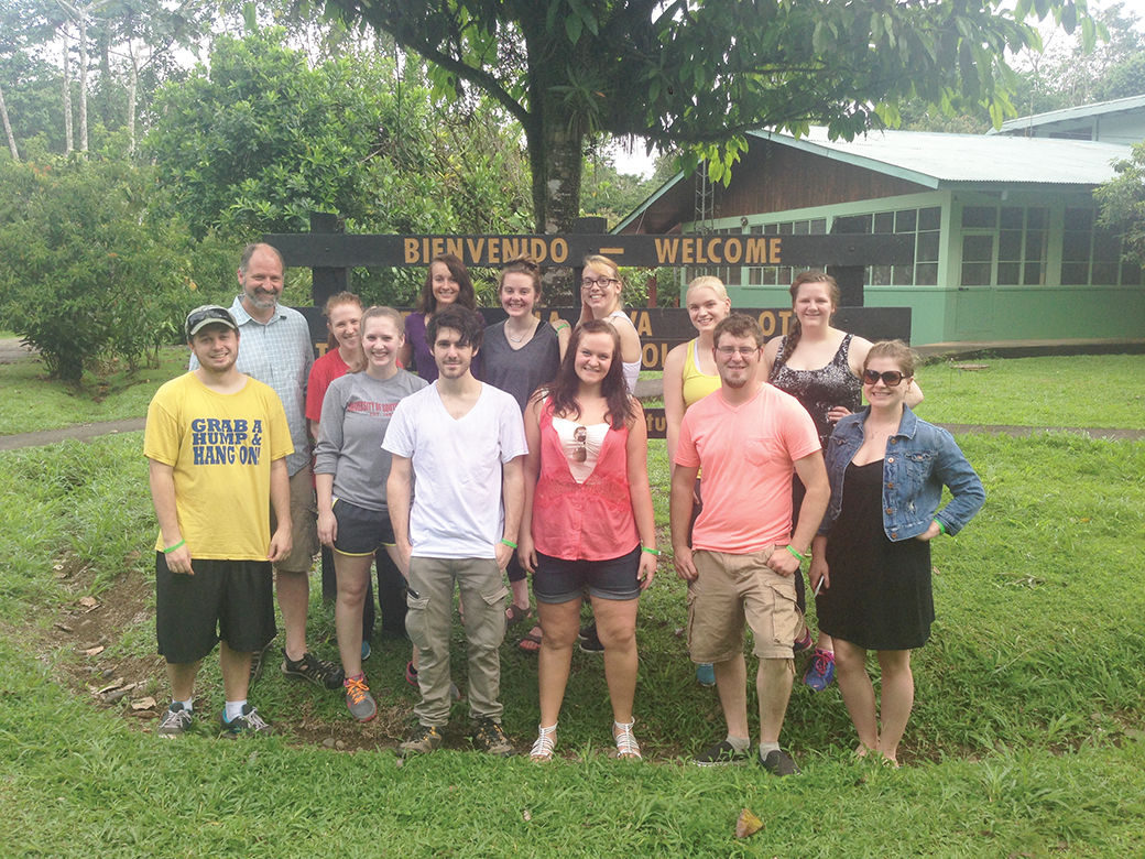 Biology class to embark on ecology research trip to Costa Rica