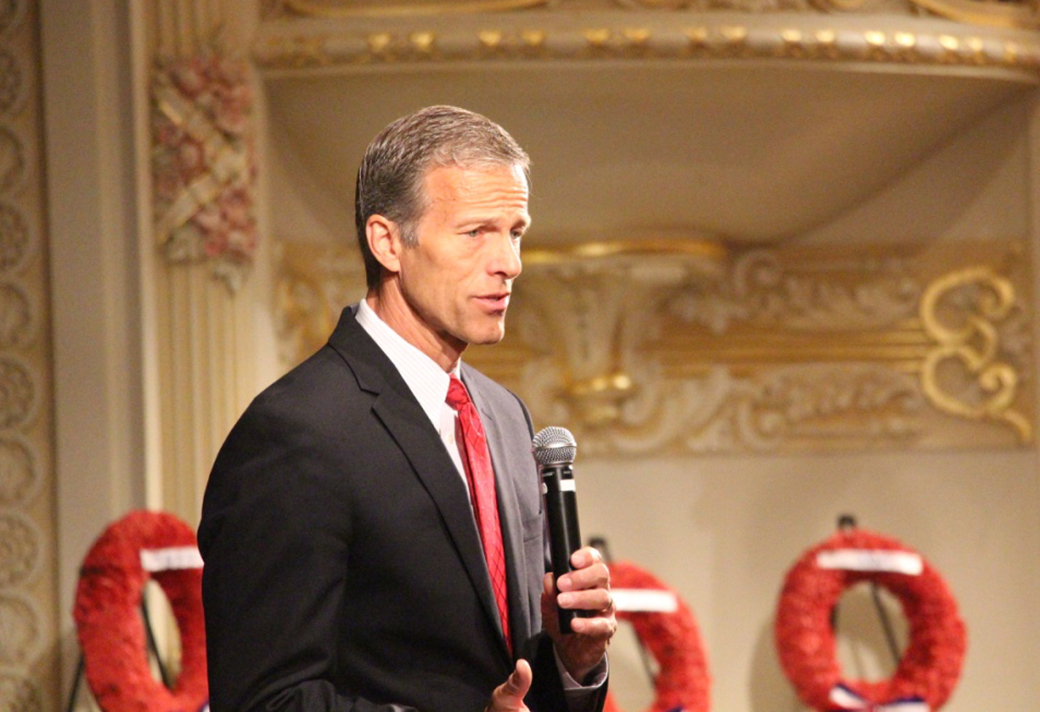 Senator John Thune encourages excellence, character and service at Girls State assembly