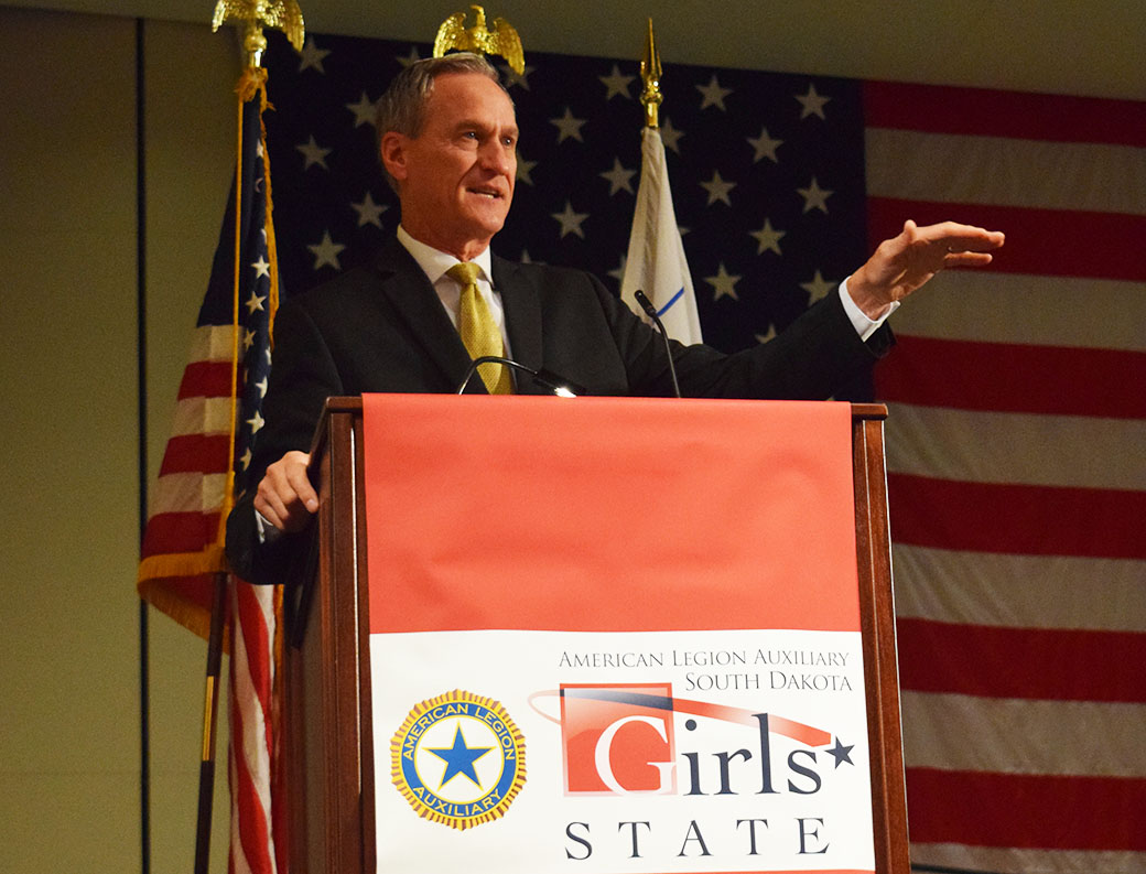 Daugaard: ‘Lead those who look to you for leadership’
