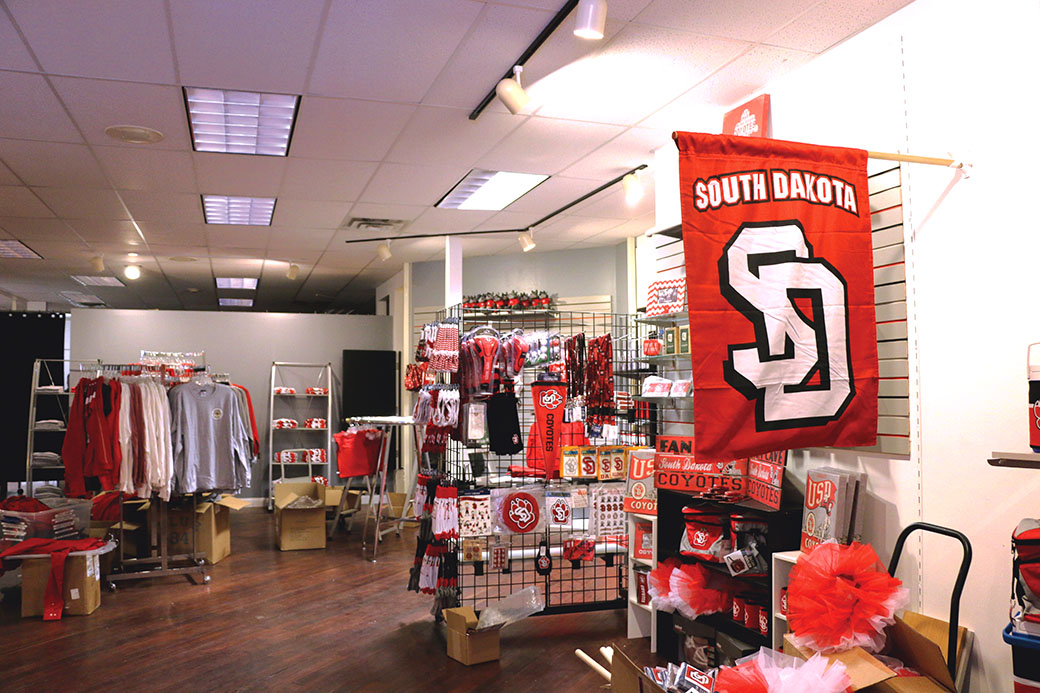 New USD merchandise store to open in downtown Vermillion