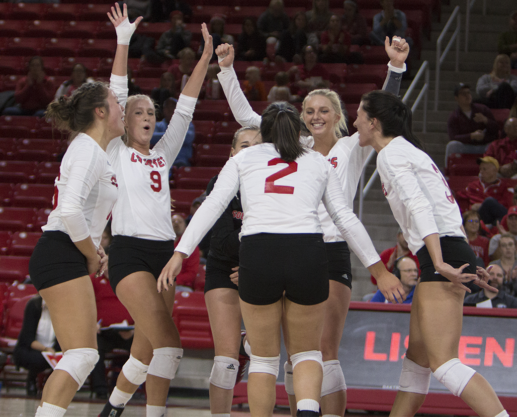 Photo gallery: Coyotes sweep Fort Wayne in straight sets