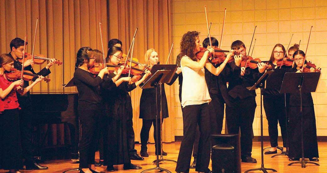 Chamber orchestra performs fall recital