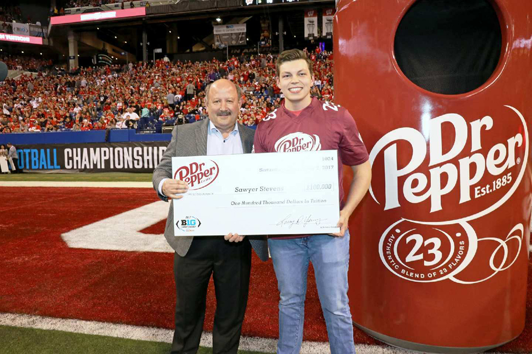 USD student wins $100,000 in tuition from Dr. Pepper challenge