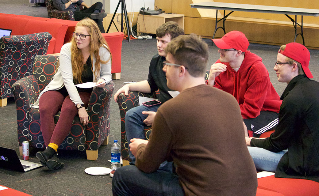 Young Democratic Socialists of America hold first meeting, discuss plans