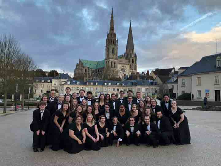 USD abroad: Chamber Singers on tour