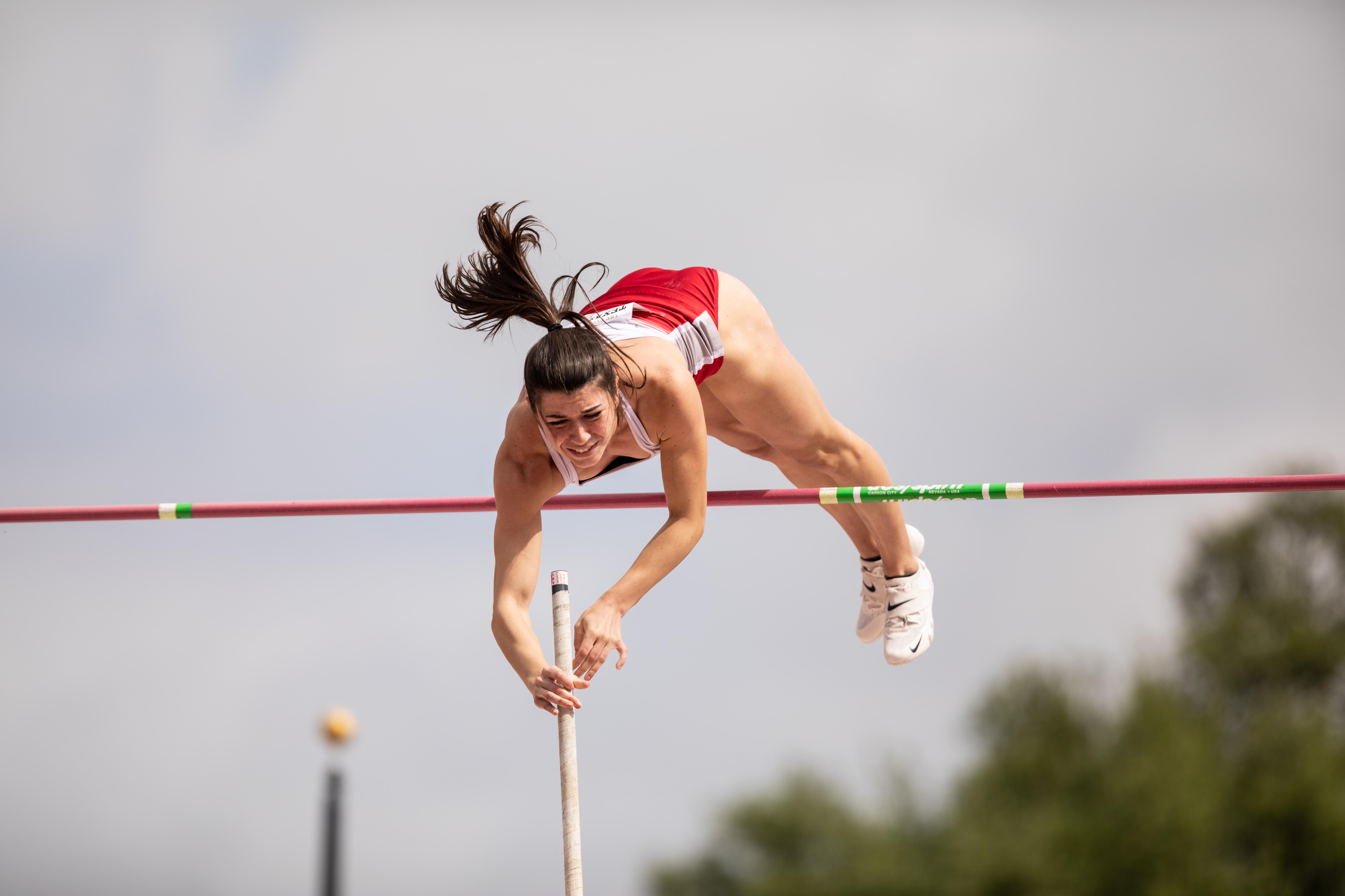 Pole Vaulters showing at Texas Relays has them near top of national ranks
