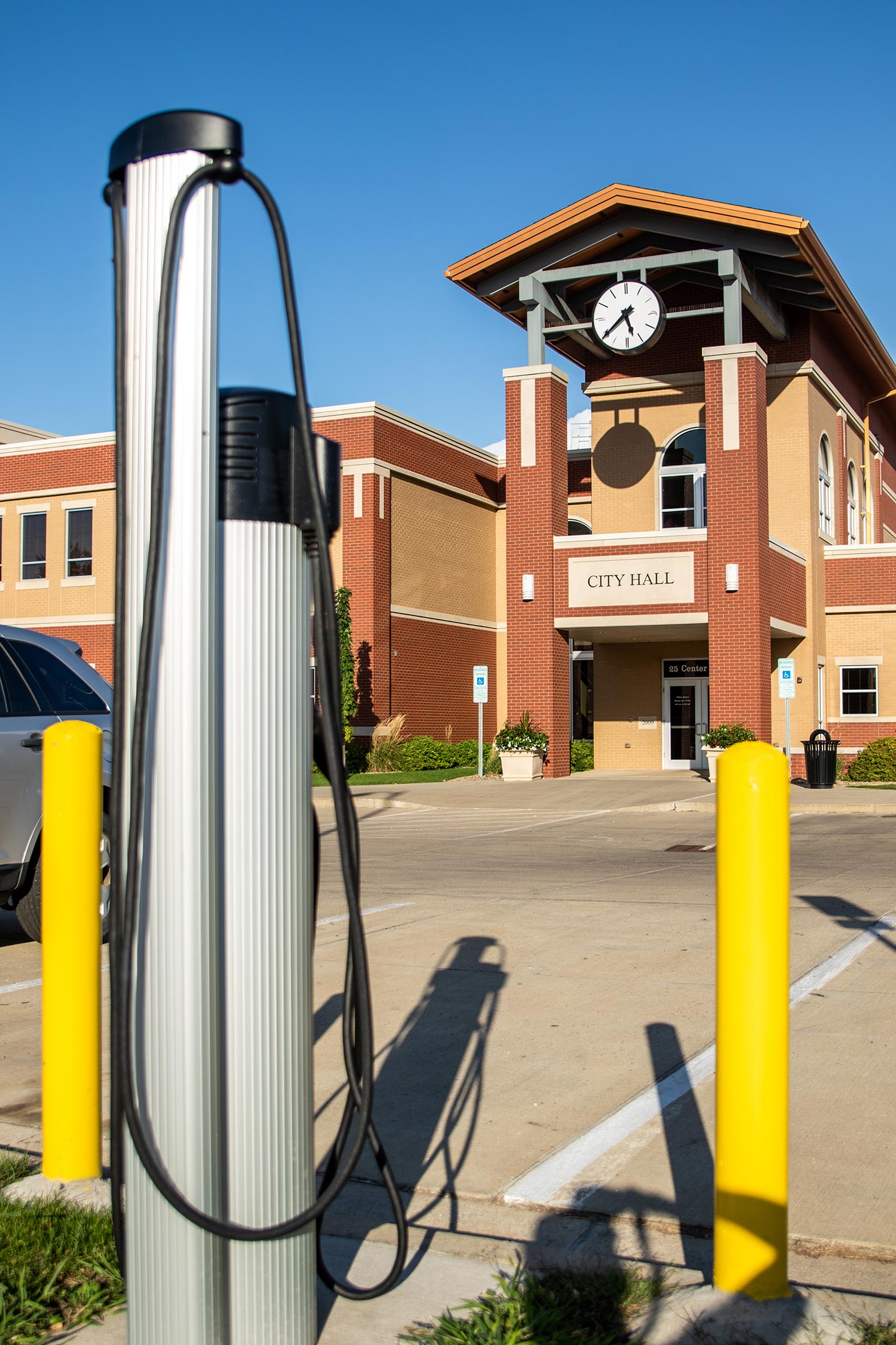 ‘Far and few between’: Vermillion’s lone car charging station seeing light use