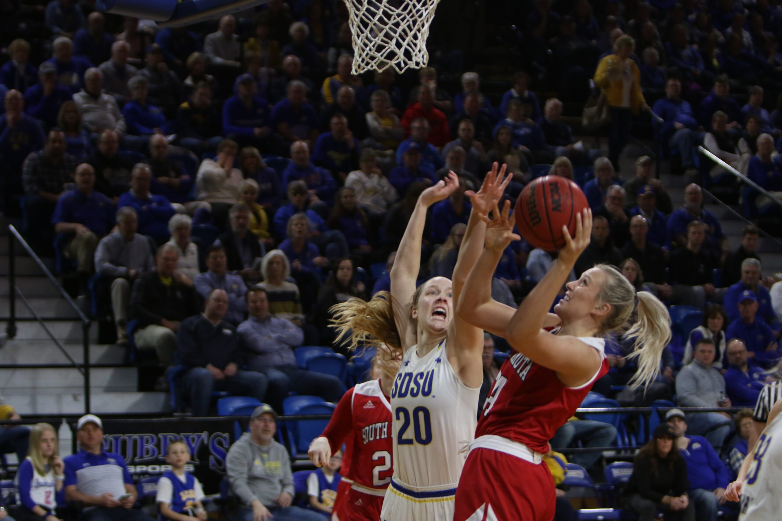 Coyote women top Jackrabbits to win regular season title