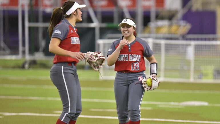 COVID-19 steals Coyote women’s softball season