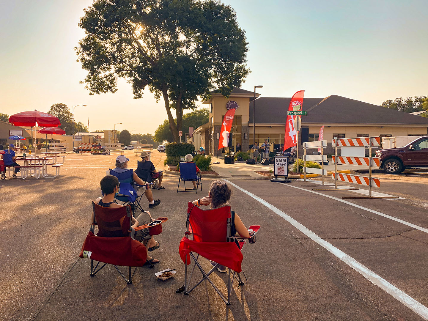 Thursday Night on the Platz lights up downtown Vermillion