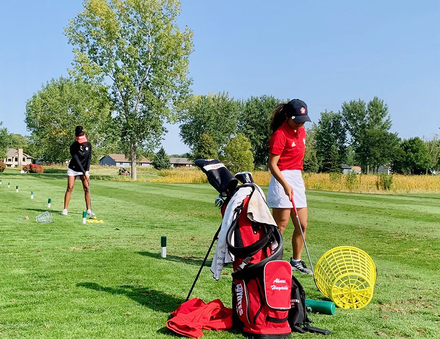 Golf team awaits spring tournaments