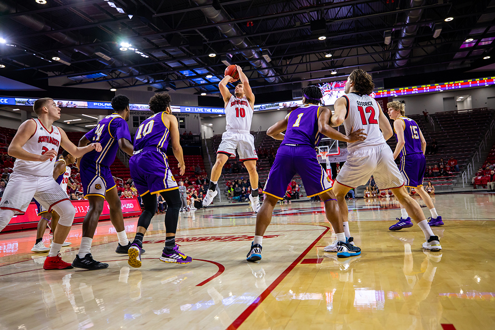 Coyote mens and womens basketball team anticipate winter sports decision