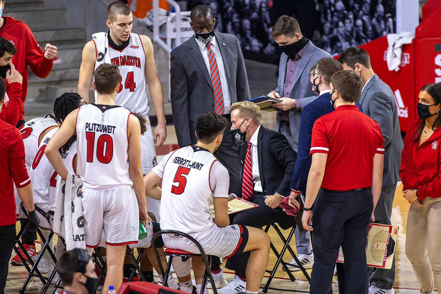 Lee tabbed Coach of the Year, seven players with All-Summit honors