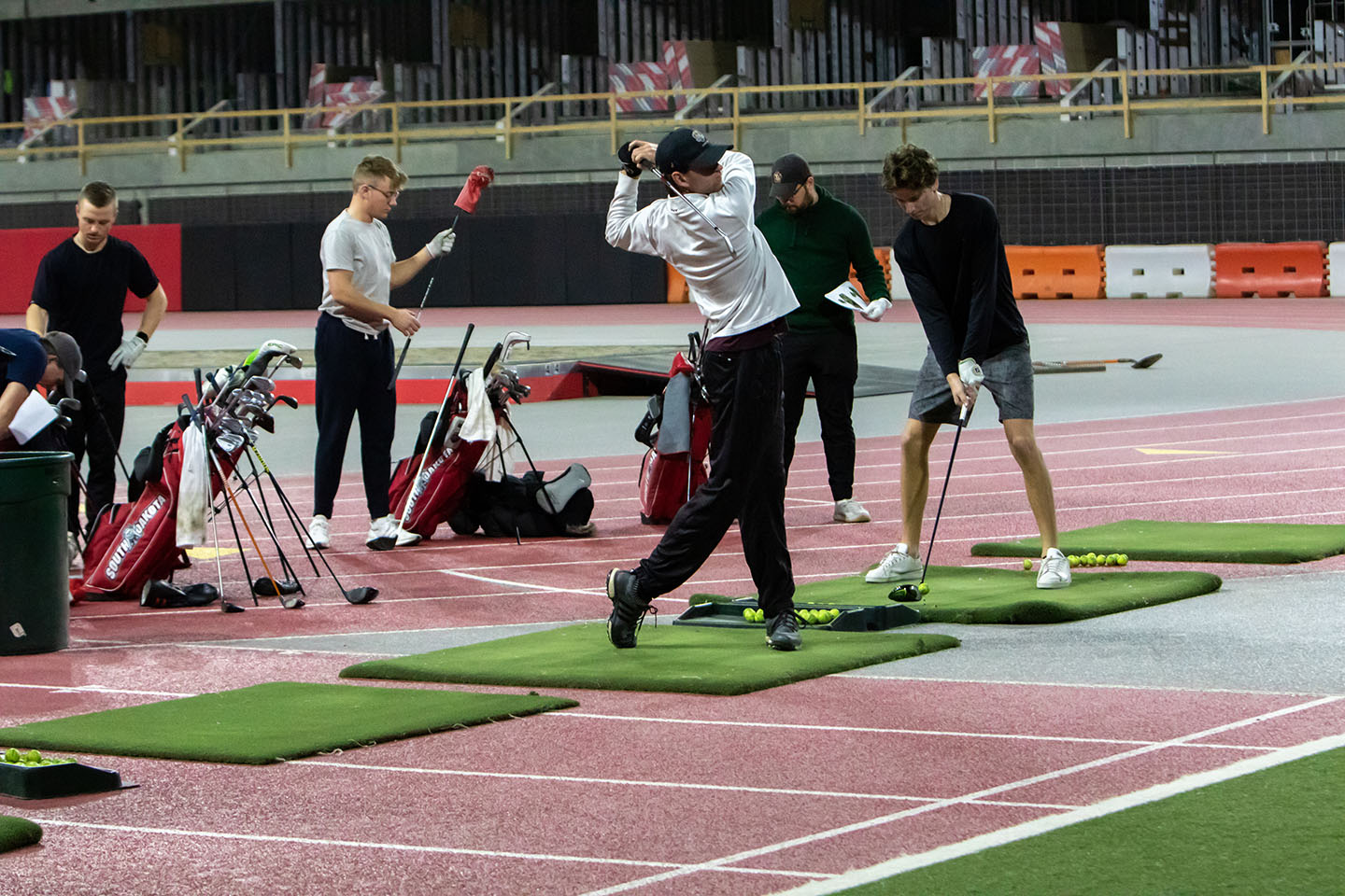 Women’s and Men’s golf teams prepare for Summit League Championships