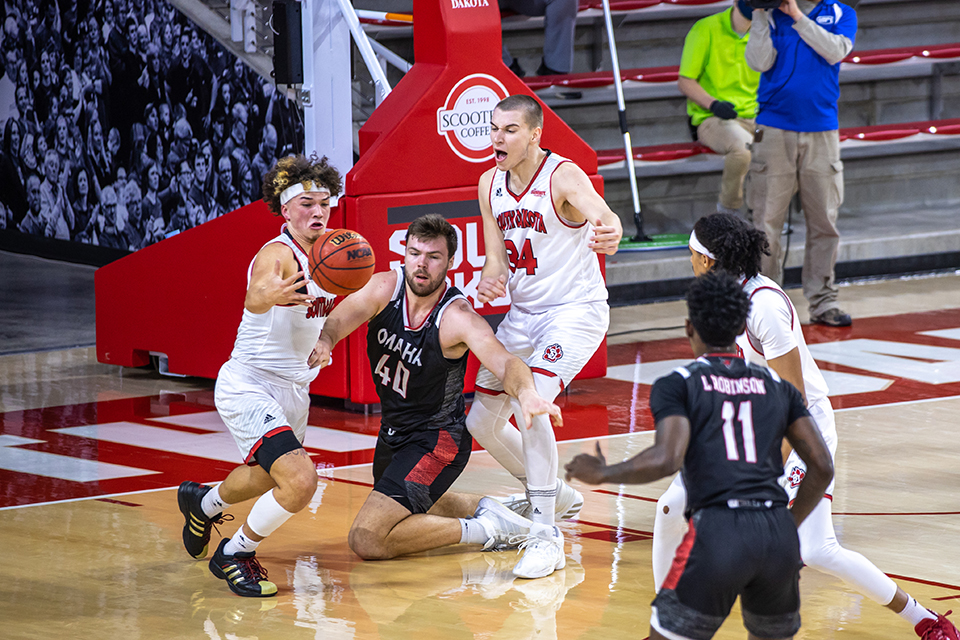 Coyote men’s basketball announces non-conference slate