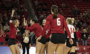 Coyote volleyball splits weekend and says goodbye to seniors