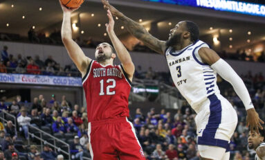 Over 7,000 fans watch as the Coyote men secure their spot in the Summit League semifinals