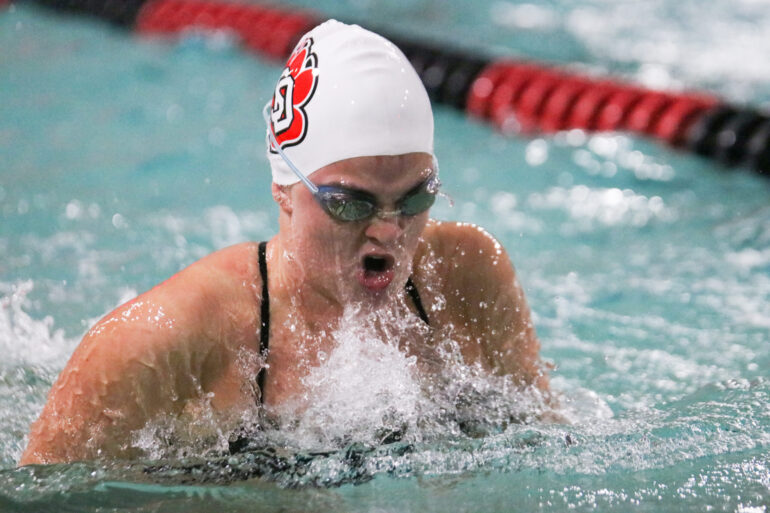 <strong>Women’s Swim and Dive Win Before Summit League Championships</strong>