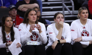 Women's Basketball Loses in Quarterfinals, First Time in Six Years