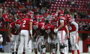<strong>Nielson, USD Football Hoping to Bounce Back</strong>