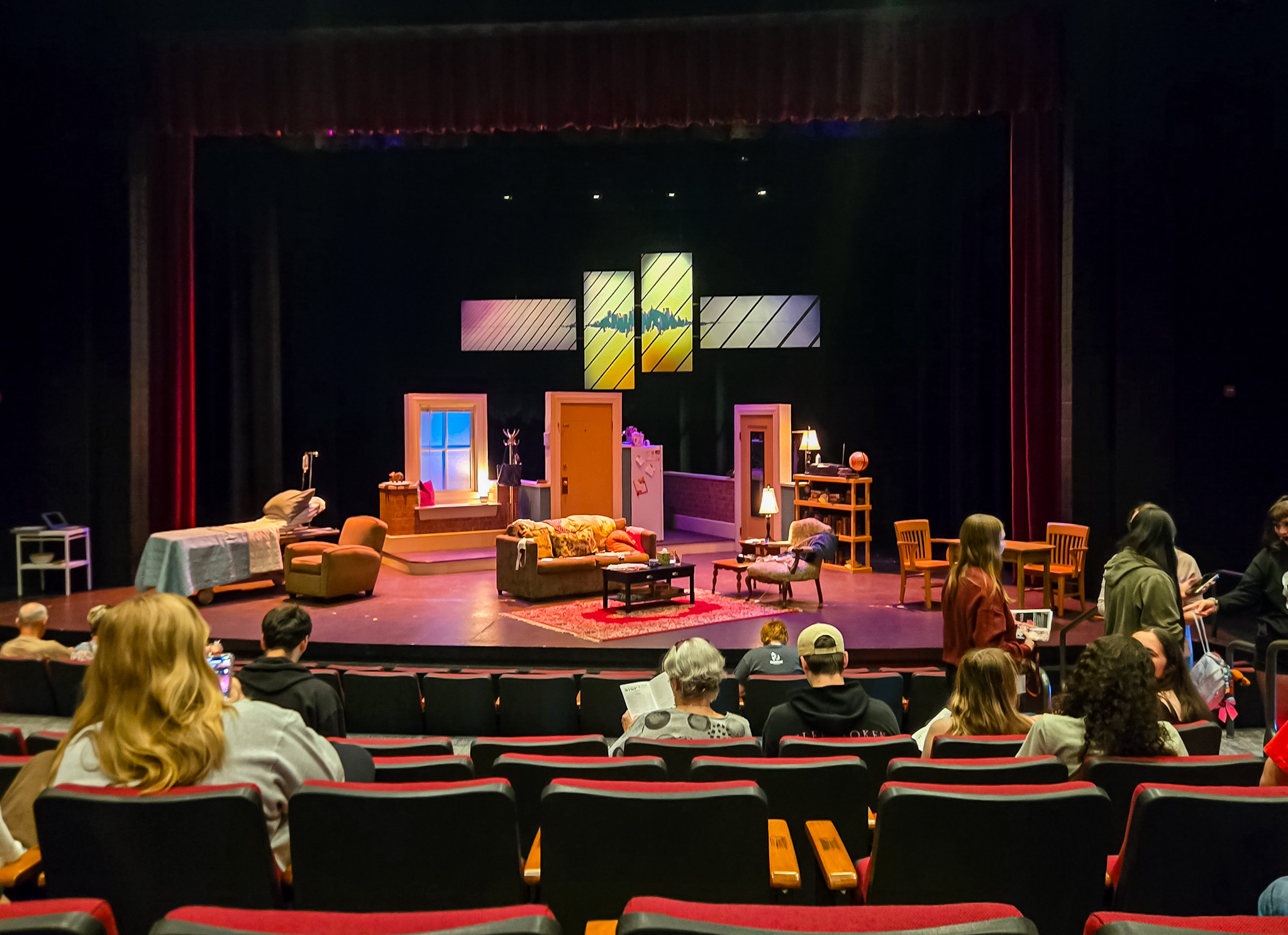 Review: Show ‘stopping’ first play